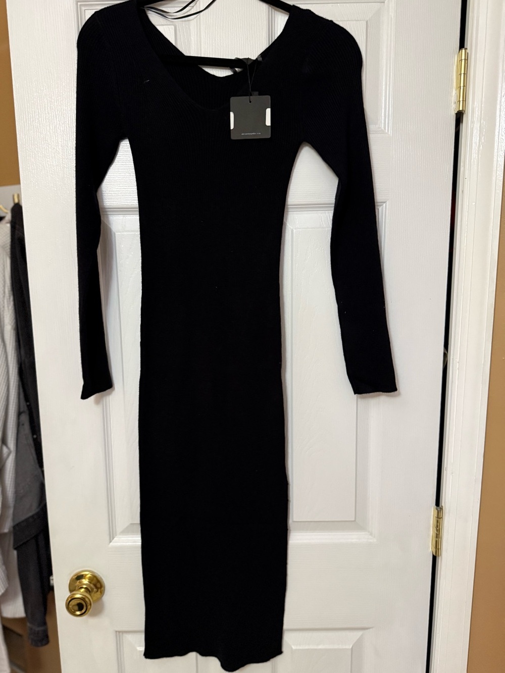 Black Long-Sleeve Ribbed Knit Midi Dress - Classic Women's Dress